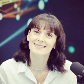 Чому ви досі разом?
