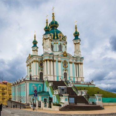 Ходити в храм чи ні?