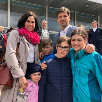  Сонячні підлітки. Як живуть, навчаються, працюють.