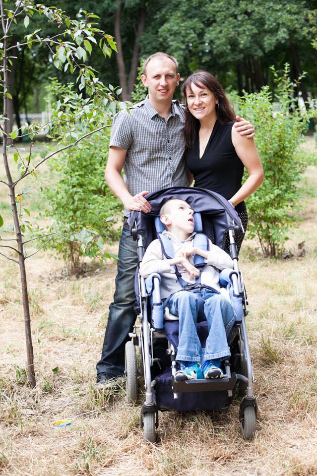 Сім’ї з особливими дітьми. Інструкція по догляду