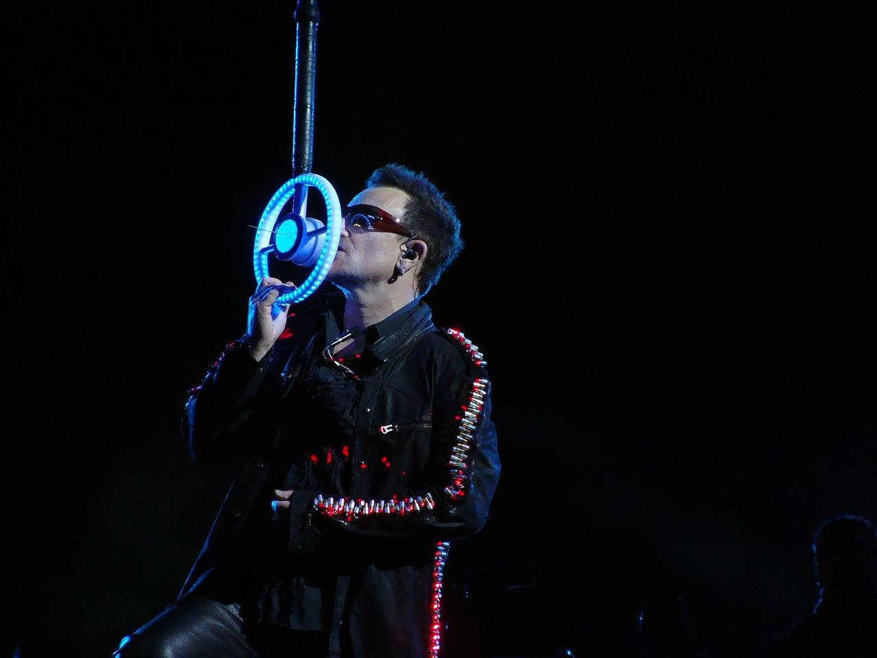 U2